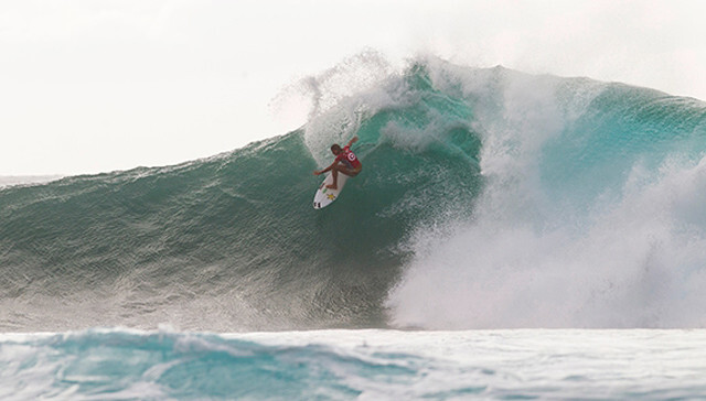 ワールドタイトル争い　最終地　Billabong Pipe Master タイトルレースの行方